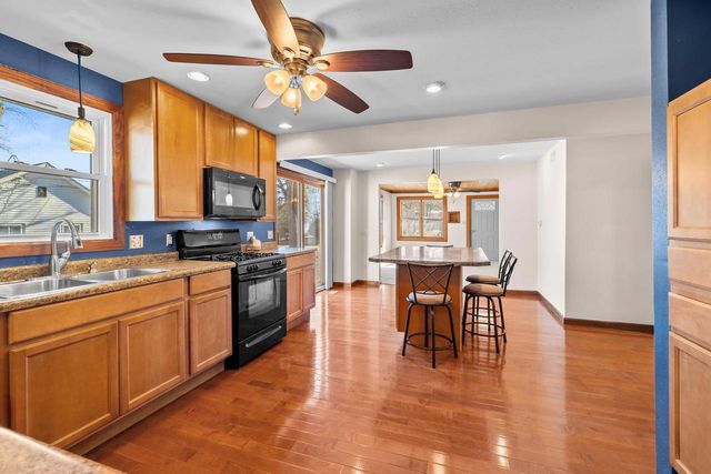 416 W SCOTT STREET, Stevens Point, WI 54481