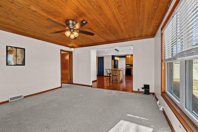 416 W SCOTT STREET, Stevens Point, WI 54481