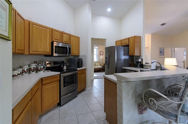 1 WHITE HORSE LANE, Palm Coast, FL 32164