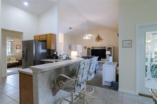 1 WHITE HORSE LANE, Palm Coast, FL 32164