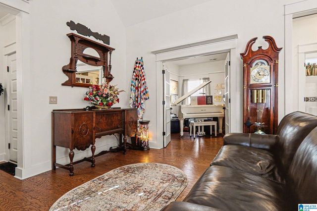 2716 VILLAGE LANE, Birmingham, AL 35211