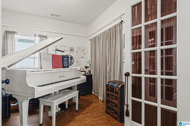 2716 VILLAGE LANE, Birmingham, AL 35211