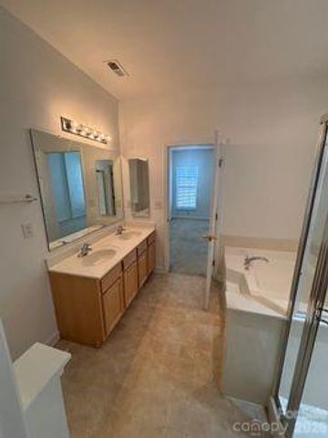 121 Kallie Loop, Mooresville, NC 28117