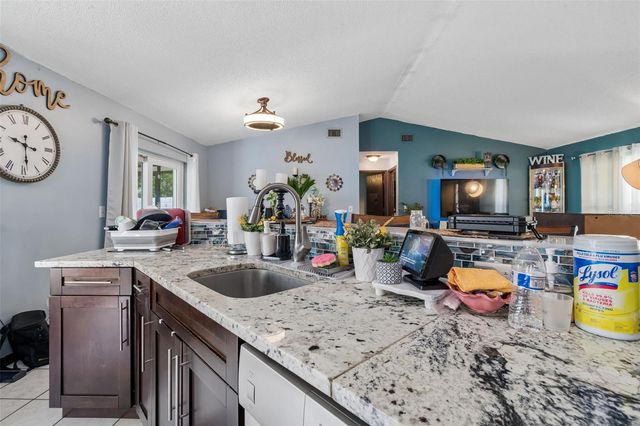10326 OUT ISLAND DRIVE, Tampa, FL 33615