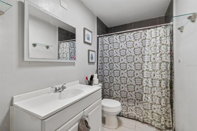 10326 OUT ISLAND DRIVE, Tampa, FL 33615