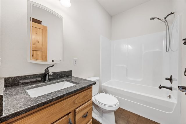 3115 143rd Lane, Riverside, IA 52327