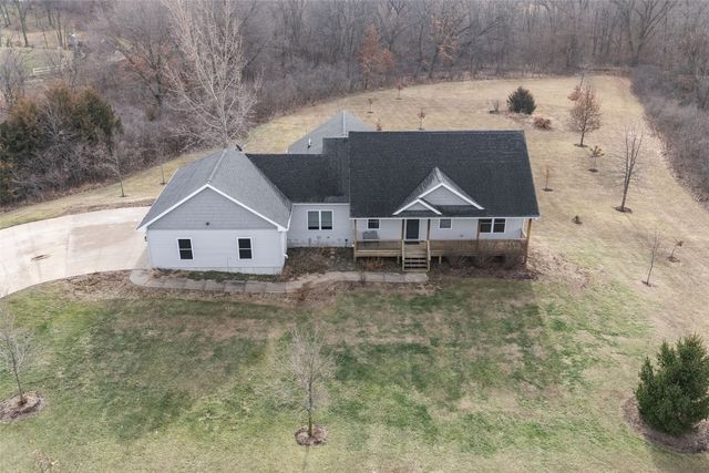 3115 143rd Lane, Riverside, IA 52327