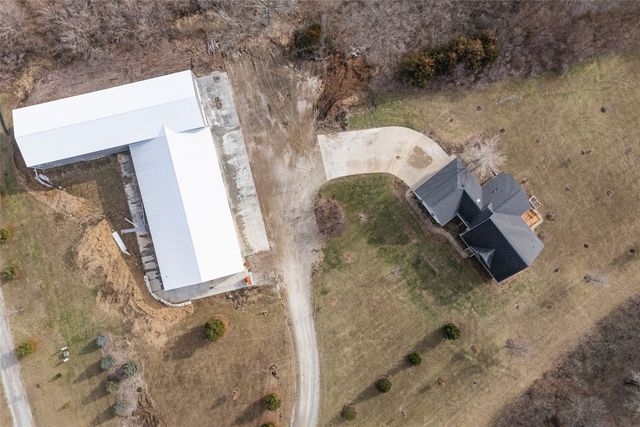 3115 143rd Lane, Riverside, IA 52327