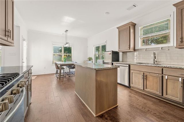 1672 Horseshoe Bend Lane, Bogart, GA 30622