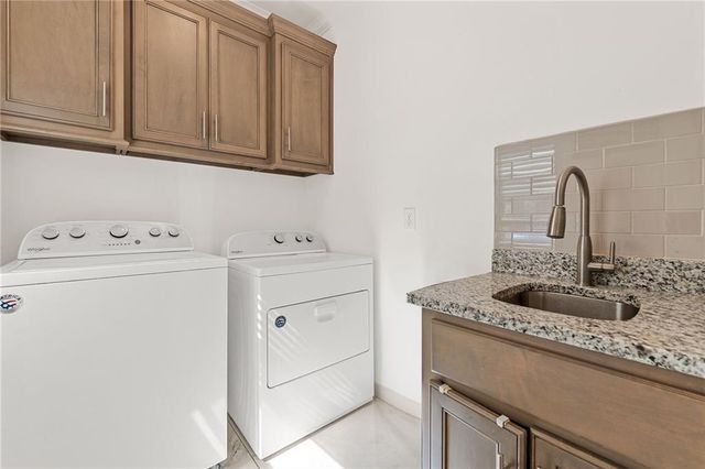 1672 Horseshoe Bend Lane, Bogart, GA 30622