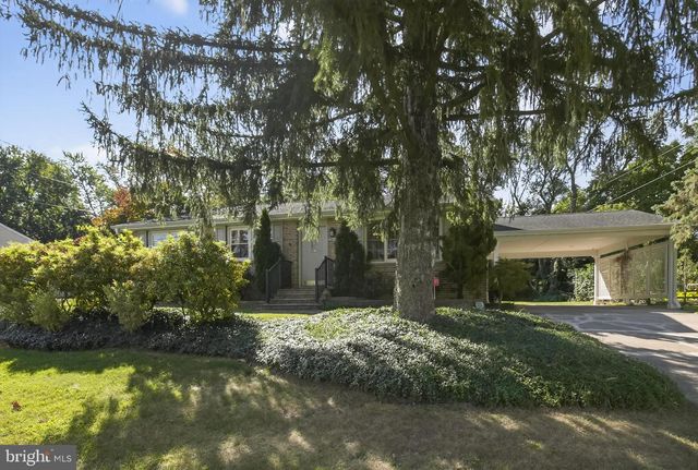 21 MILL RD, Burlington, NJ 08016