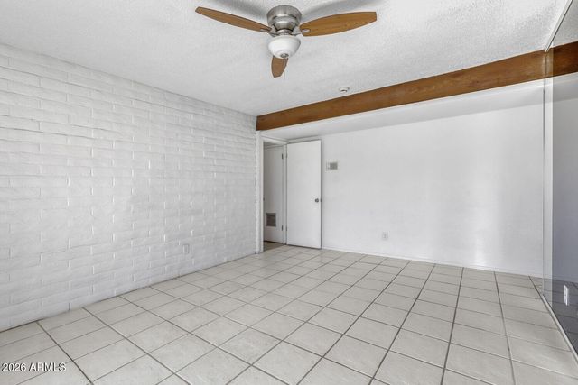 2308 E LAMAR Road, Phoenix, AZ 85016