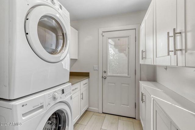 2308 E LAMAR Road, Phoenix, AZ 85016