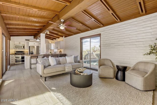 2308 E LAMAR Road, Phoenix, AZ 85016