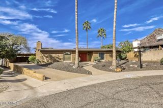 2308 E LAMAR Road, Phoenix, AZ 85016
