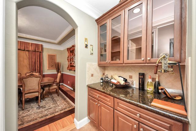 1812 Lake Landing Drive, League City, TX 77573