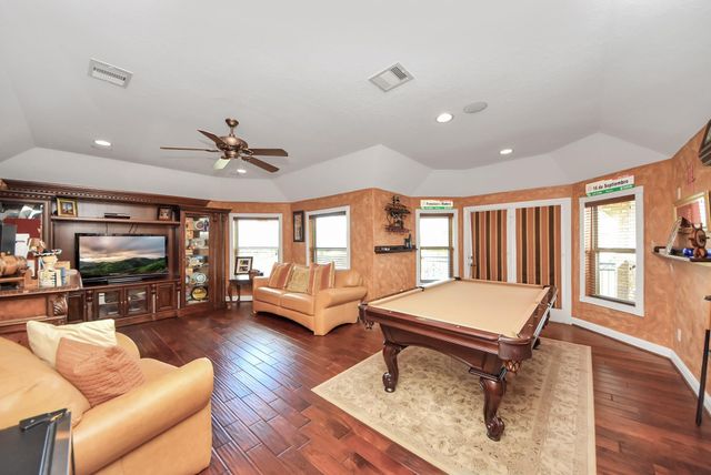 1812 Lake Landing Drive, League City, TX 77573