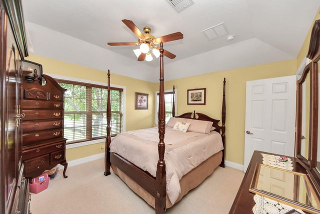 1812 Lake Landing Drive, League City, TX 77573