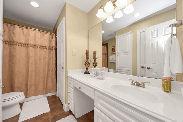 1812 Lake Landing Drive, League City, TX 77573