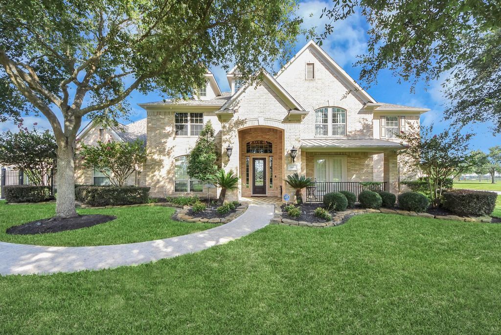 1812 Lake Landing Drive, League City, TX 77573