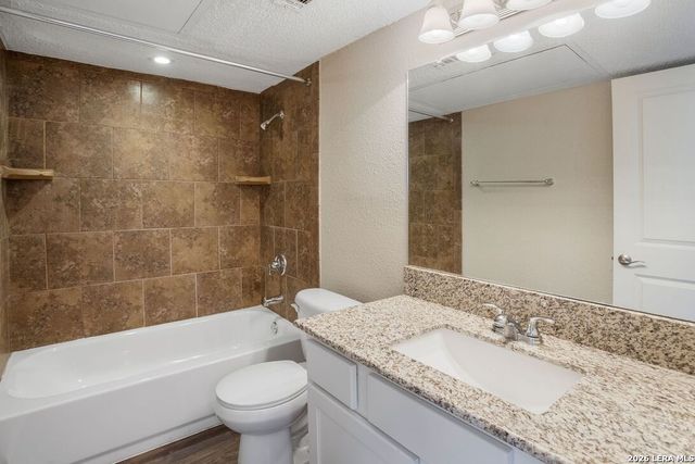 2810 Salado St Apt 115, Austin, TX 78705