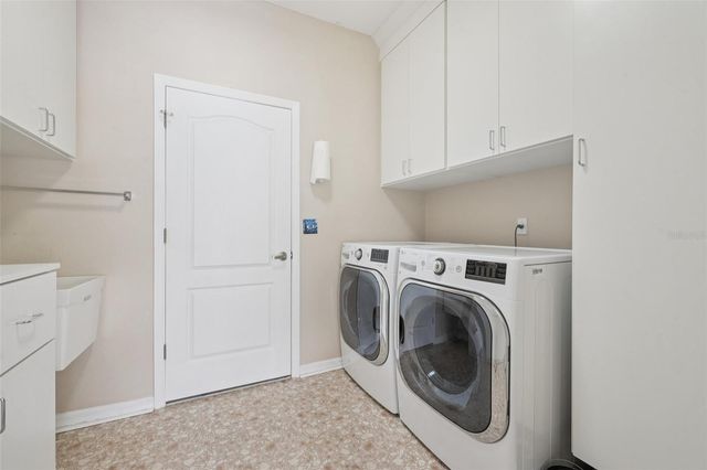 615 TREMONT GREENS LANE, Sun City Center, FL 33573