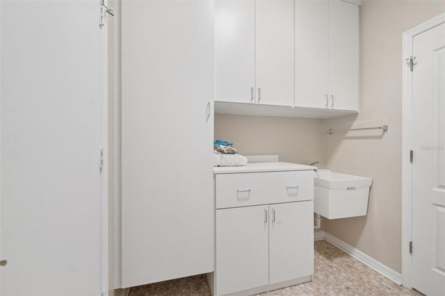 615 TREMONT GREENS LANE, Sun City Center, FL 33573