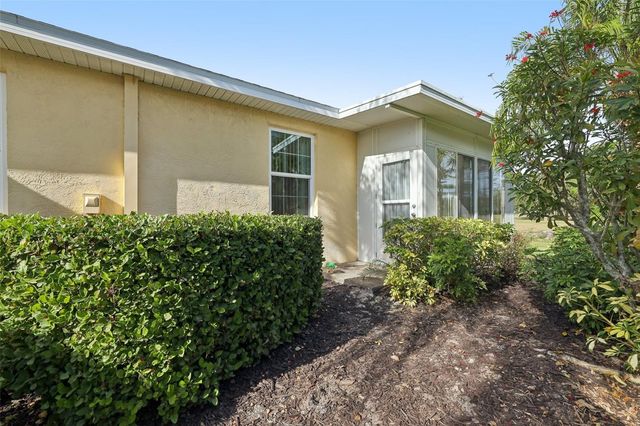 615 TREMONT GREENS LANE, Sun City Center, FL 33573