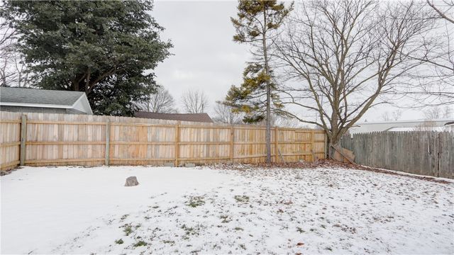 16 White Street, Seneca Falls, NY 13148