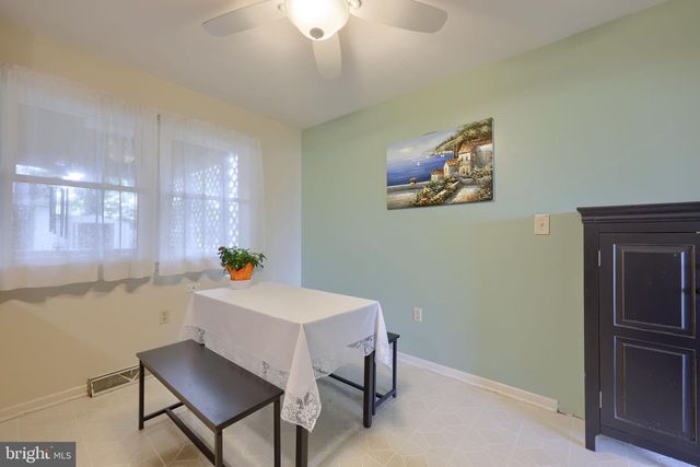 57 MELVIN DR, Leola, PA 17540