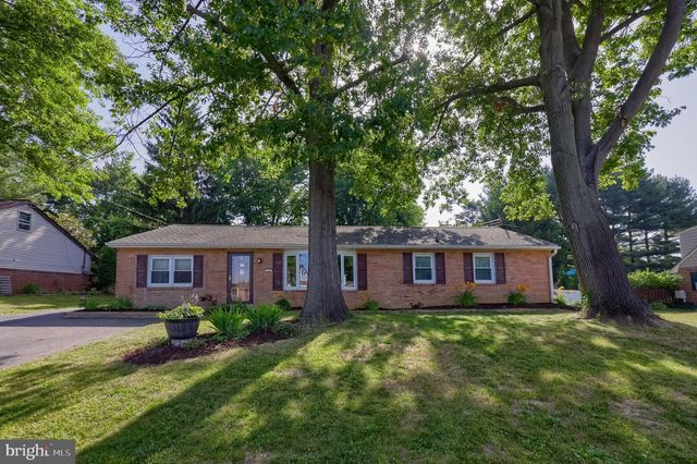 57 MELVIN DR, Leola, PA 17540