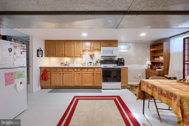 57 MELVIN DR, Leola, PA 17540