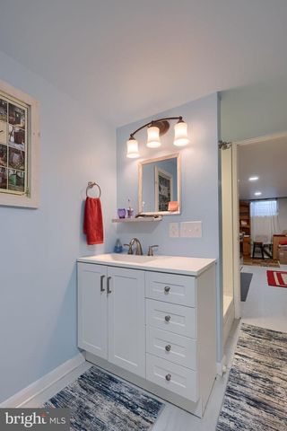 57 MELVIN DR, Leola, PA 17540