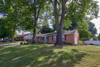 57 MELVIN DR, Leola, PA 17540