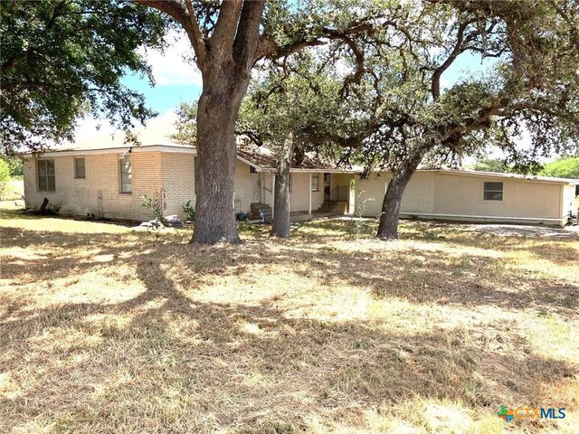 487 US Highway 77a N, Cuero, TX 77954