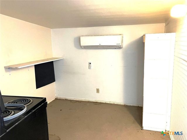 487 US Highway 77a N, Cuero, TX 77954