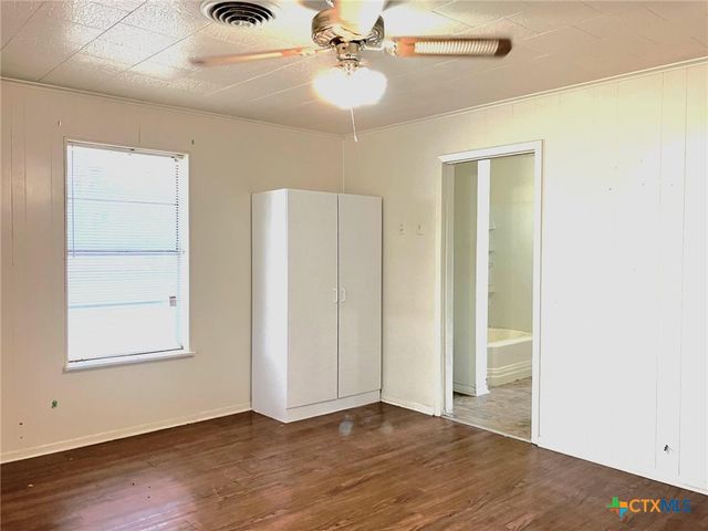 487 US Highway 77a N, Cuero, TX 77954