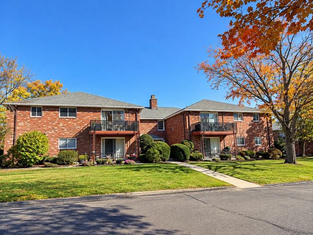 54 Fountain Ln 5, Weymouth, MA 02190