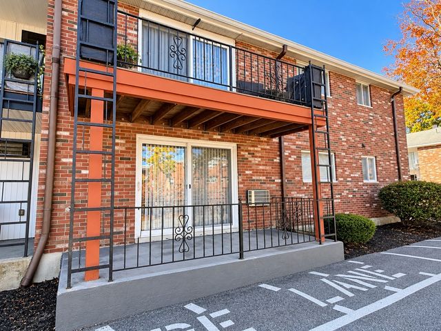 54 Fountain Ln 5, Weymouth, MA 02190