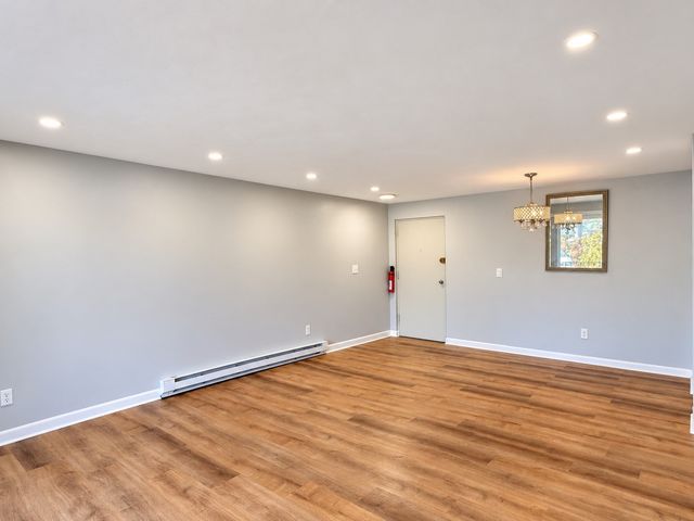 54 Fountain Ln 5, Weymouth, MA 02190