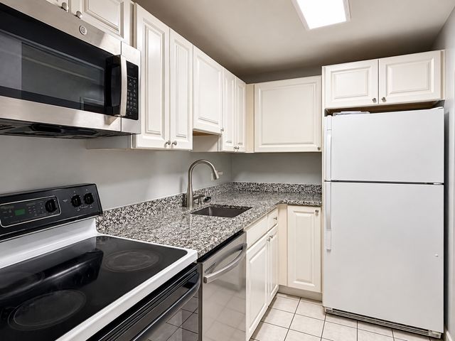 54 Fountain Ln 5, Weymouth, MA 02190