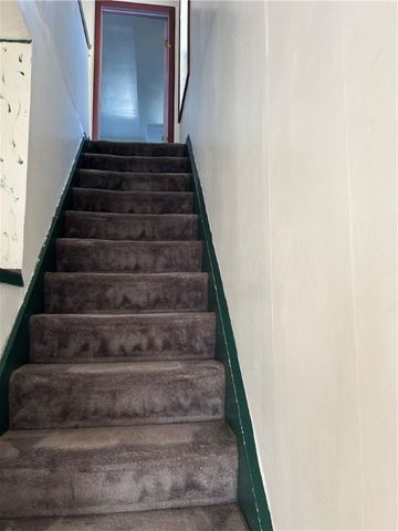 614 Pearson St, New Castle, PA 16101