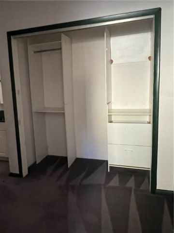 614 Pearson St, New Castle, PA 16101