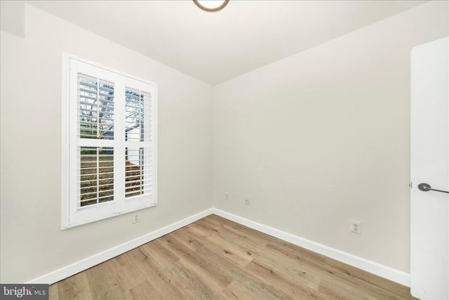 300 49TH ST NE, Washington, DC 20019