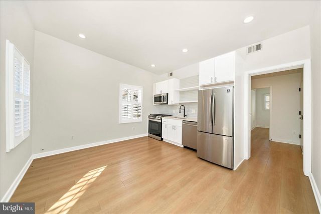 300 49TH ST NE, Washington, DC 20019