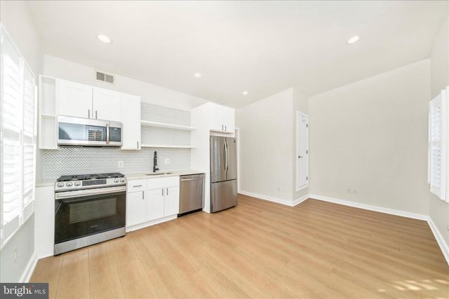 300 49TH ST NE, Washington, DC 20019