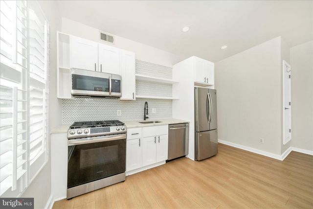 300 49TH ST NE, Washington, DC 20019