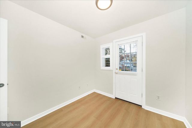 300 49TH ST NE, Washington, DC 20019