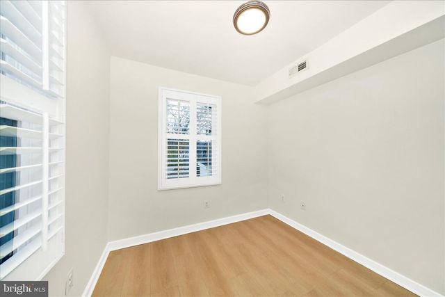 300 49TH ST NE, Washington, DC 20019