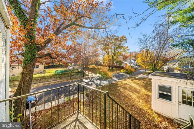 300 49TH ST NE, Washington, DC 20019